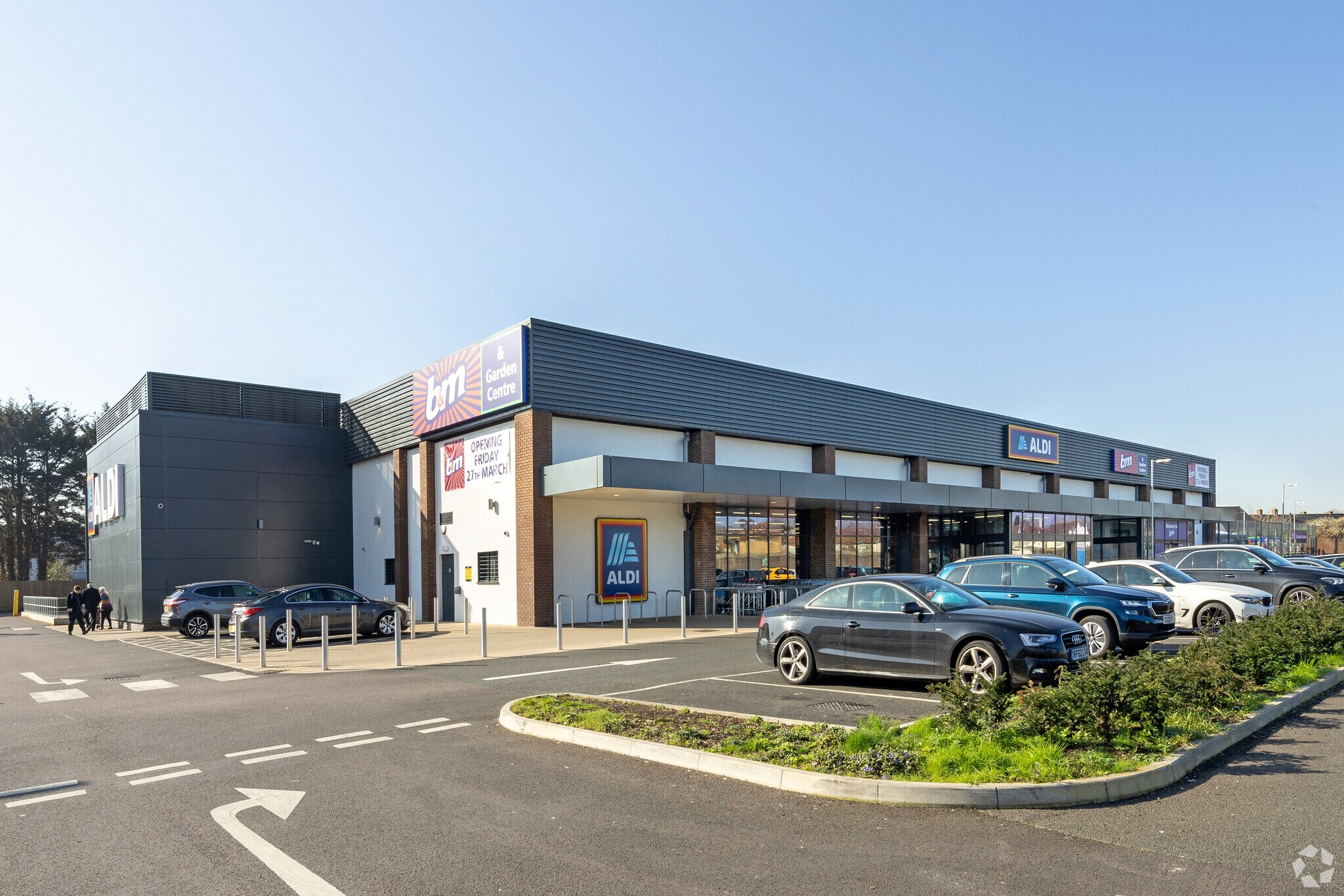 Sturlas Way, Waltham Cross for sale Primary Photo- Image 1 of 1
