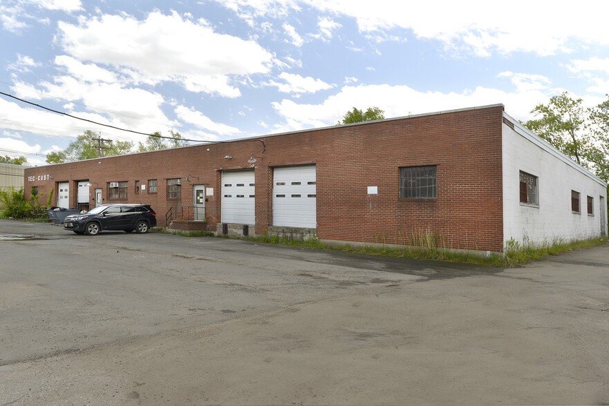 2 W Commercial Ave, Moonachie, NJ for sale - Building Photo - Image 1 of 1