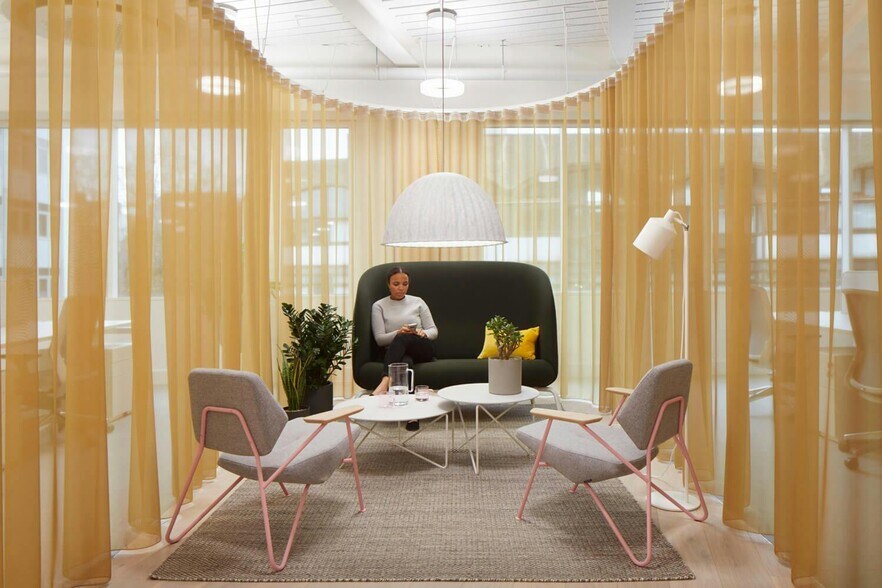 27 Goswell Rd, London to rent - Interior Photo - Image 3 of 24