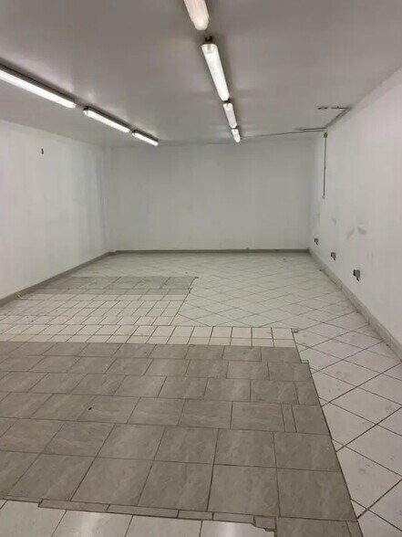 21 Allée Du Bois De La Bauche, Carquefou to rent - Building Photo - Image 2 of 4