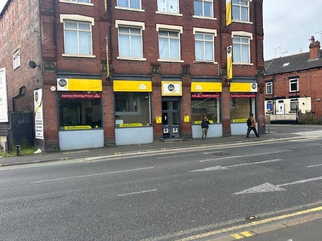 23 Stanningley Rd, Leeds to rent - Building Photo - Image 2 of 3