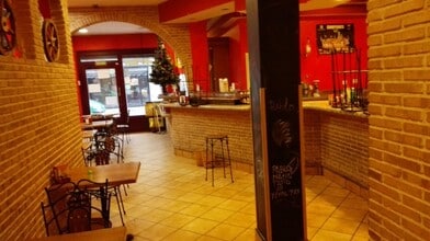 Retail in Móstoles, Madrid to rent Interior Photo- Image 2 of 19