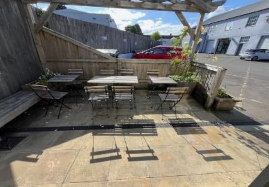 Alstone Ln, Cheltenham to rent Building Photo- Image 1 of 8