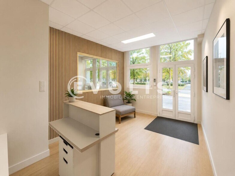 Office in Paris for sale - Interior Photo - Image 2 of 9