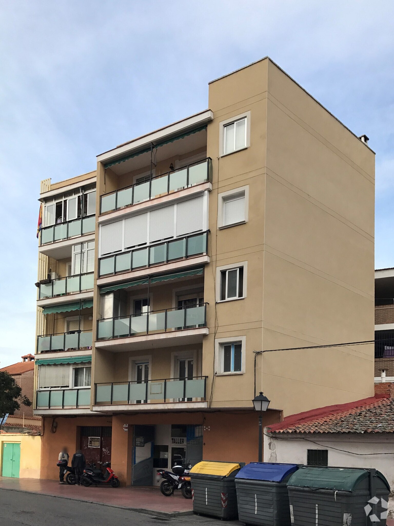 Retail in Alcalá de Henares, Madrid to rent Building Photo- Image 1 of 3