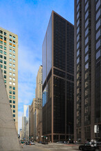 20 N Clark St, Chicago, IL for rent Building Photo- Image 1 of 14