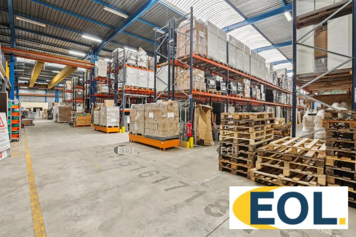 Light Industrial in Gonesse to rent Building Photo- Image 1 of 8