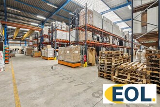 Light Industrial in Gonesse to rent Building Photo- Image 1 of 8