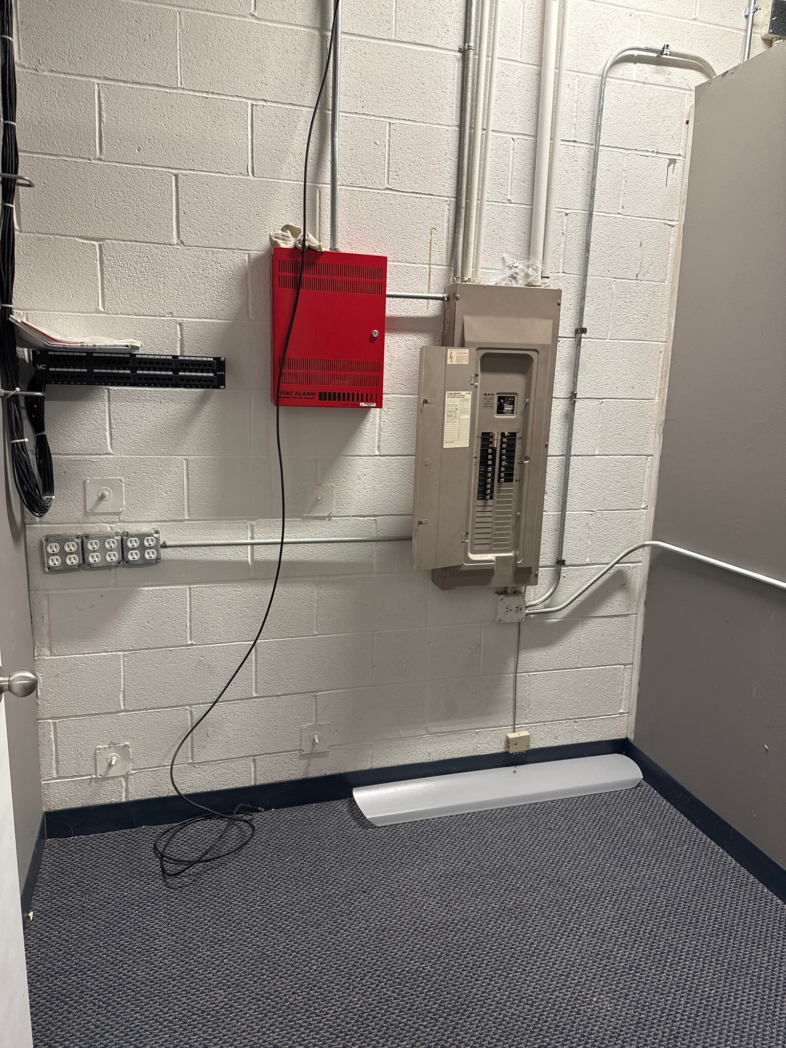 321-395 E Dundee Rd, Wheeling, IL to rent Building Photo- Image 1 of 7