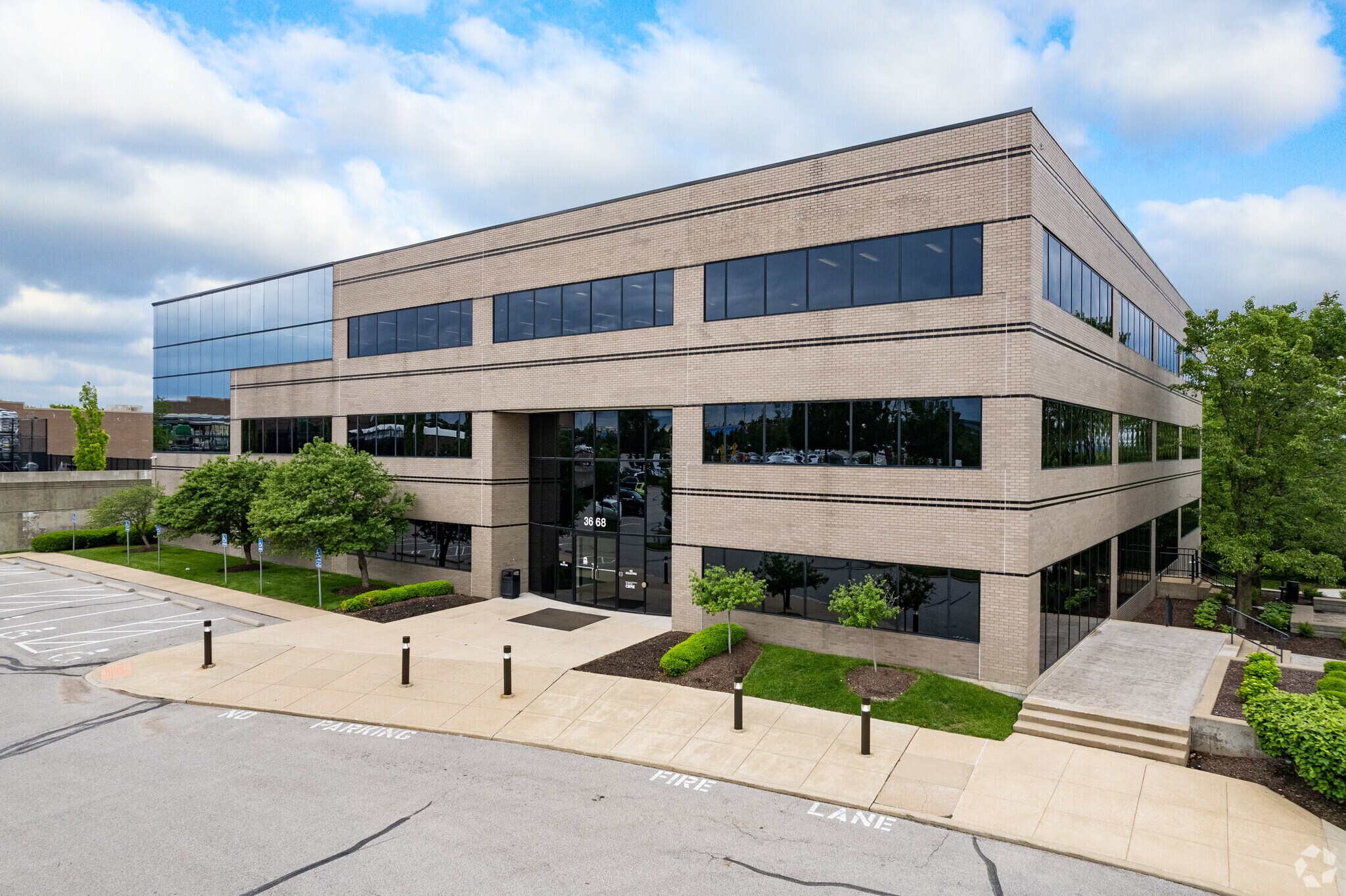 3668 S Geyer Rd, Sunset Hills, MO for sale Primary Photo- Image 1 of 1