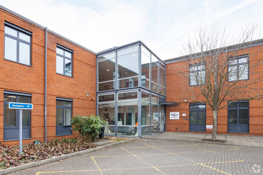 26 Kings Hill Av, West Malling to rent - Building Photo - Image 2 of 3