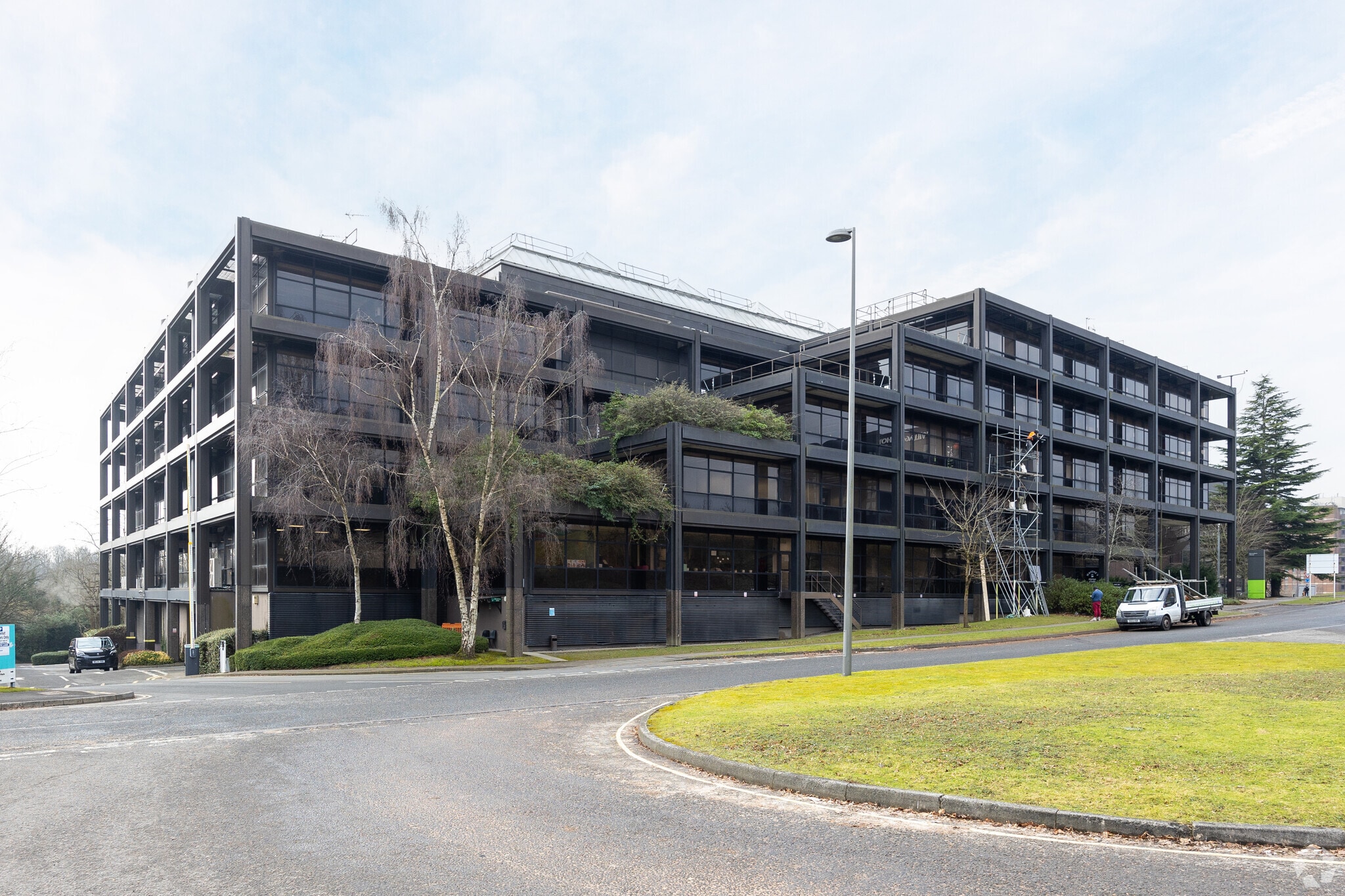 Basing Vw, Basingstoke to rent Primary Photo- Image 1 of 23