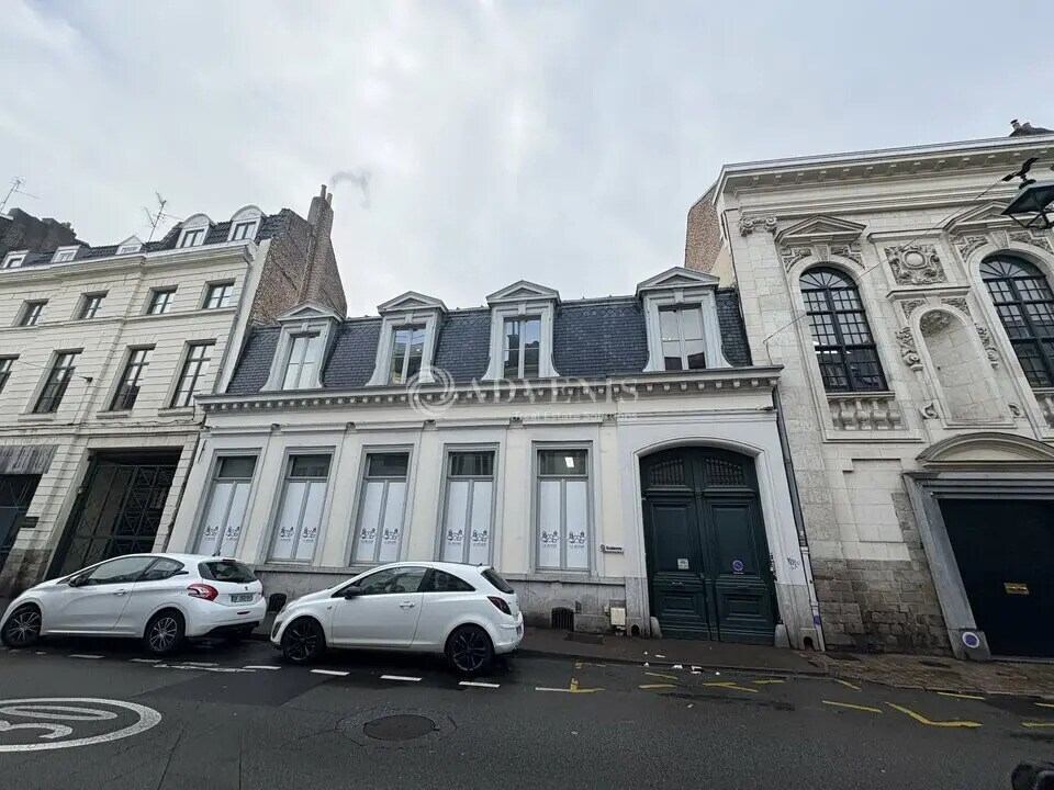 Office in Lille to rent Building Photo- Image 1 of 11