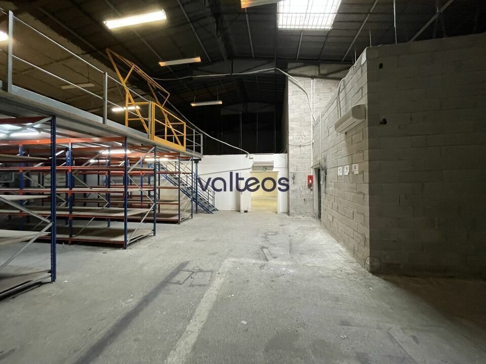 Light Industrial in Toulouse to rent Interior Photo- Image 1 of 9