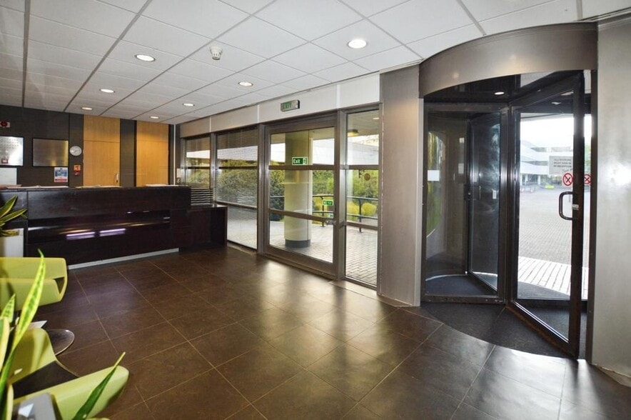 Maidstone Rd, Sidcup to rent - Building Photo - Image 2 of 11