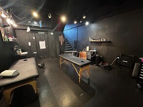 Oxford St, Swansea to rent Interior Photo- Image 2 of 7