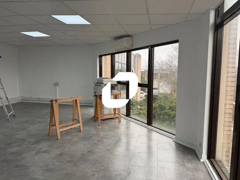 Rue Jacques Robert, Le Thillay to rent - Building Photo - Image 3 of 8