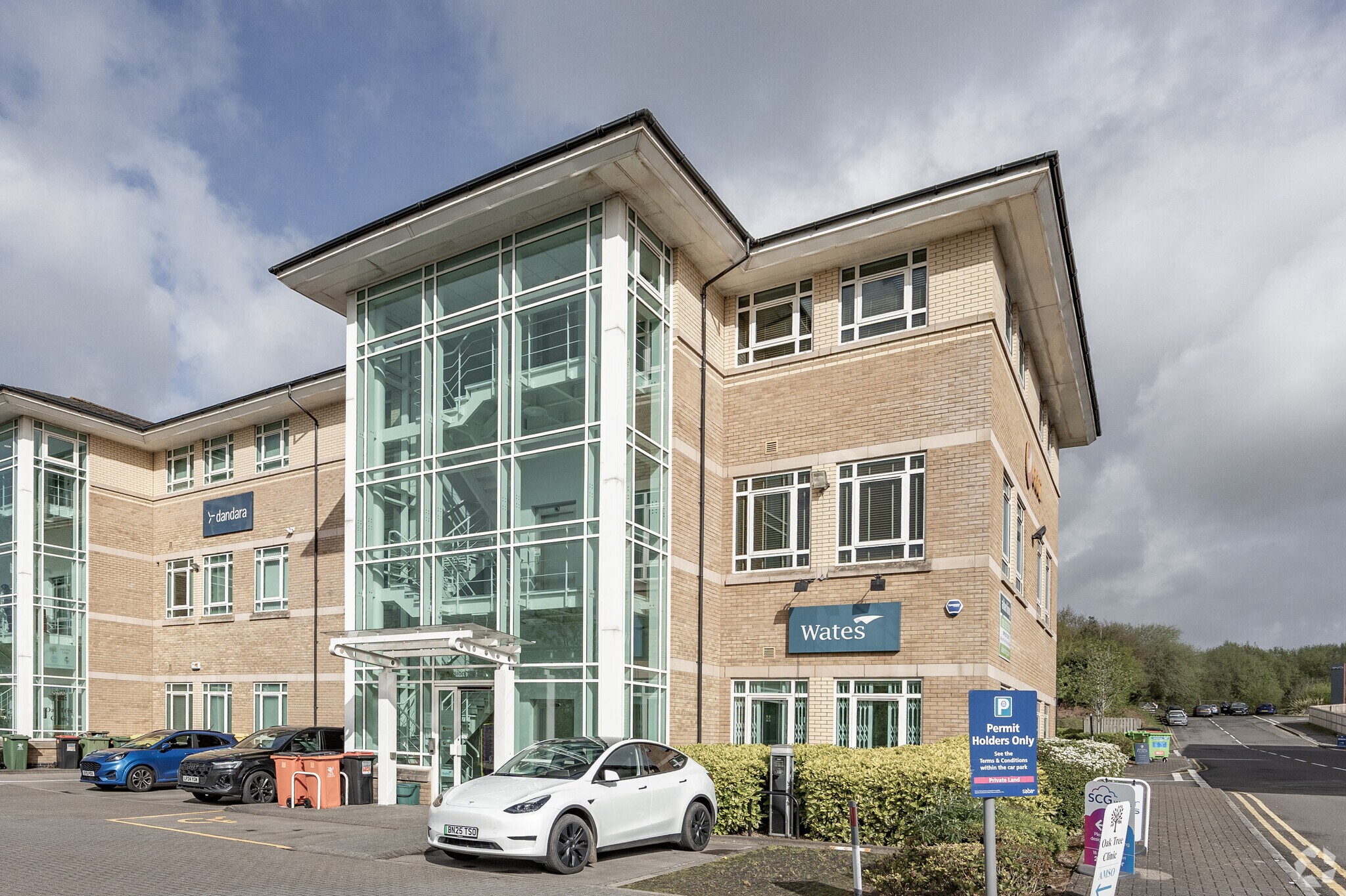Mulberry Dr, Cardiff to rent Primary Photo- Image 1 of 9