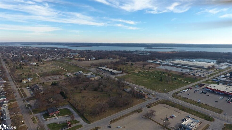 4701 Avenue O, Fort Madison, IA for sale - Building Photo - Image 1 of 5