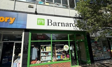 18-18A Church St, Runcorn to rent Building Photo- Image 1 of 1