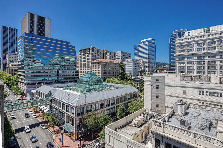 700 SW 5th Ave, Portland, OR for rent - Aerial - Image 3 of 3