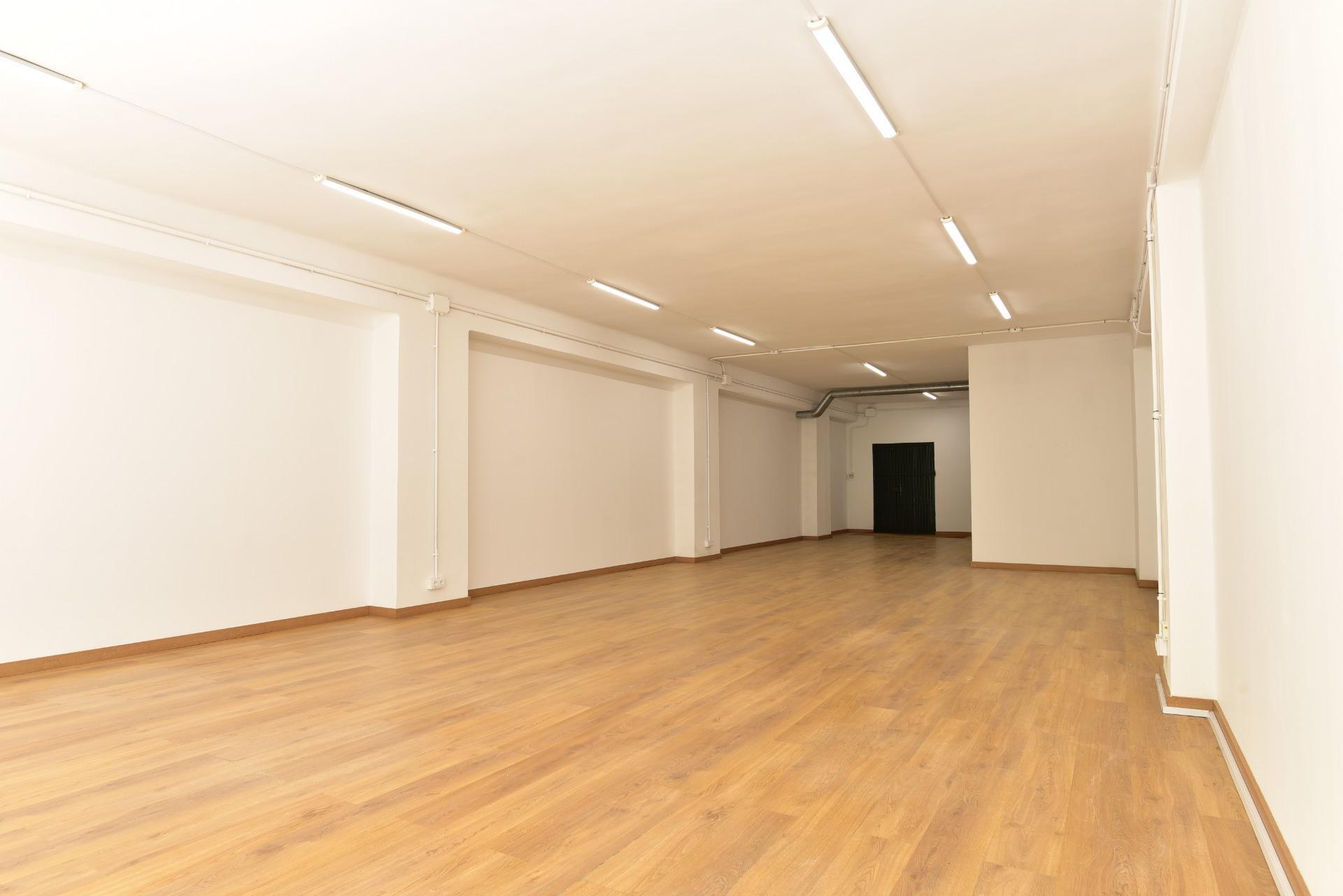 Carrer de Zamora, 46, Barcelona, Barcelona to rent Interior Photo- Image 1 of 14