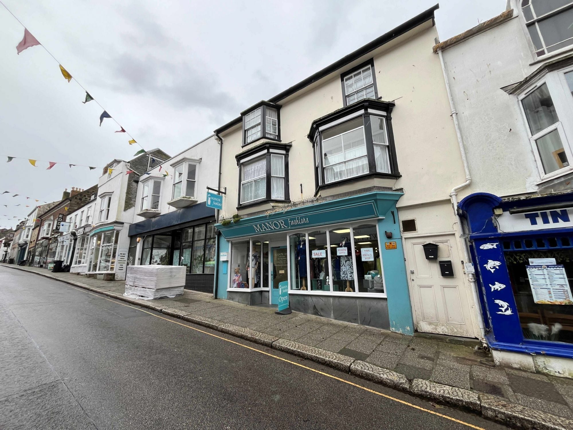 11 Meneage St, Helston to rent Primary Photo- Image 1 of 5