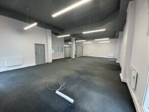 1-2 Beaufort Sq, Chepstow to rent Interior Photo- Image 2 of 4