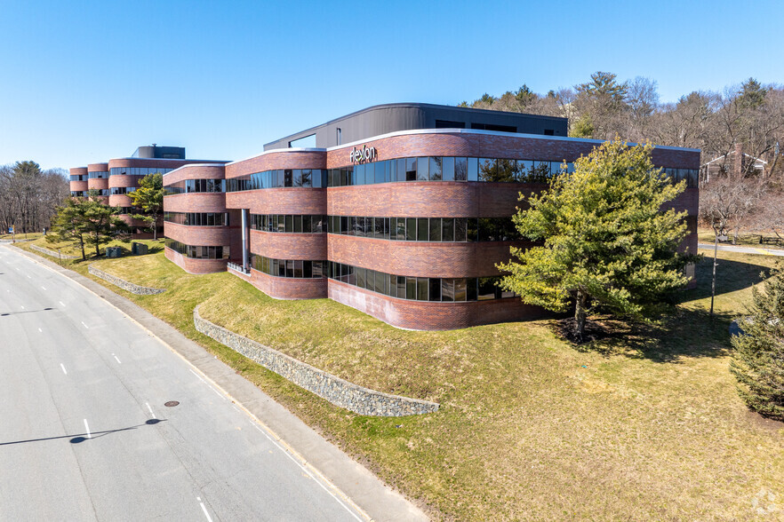 10 Burlington Mall Rd, Burlington, MA for rent - Building Photo - Image 1 of 5