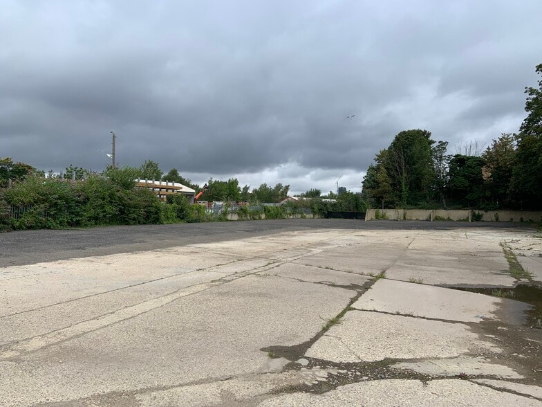 Selsdon Rd, South Croydon to rent - Building Photo - Image 3 of 6