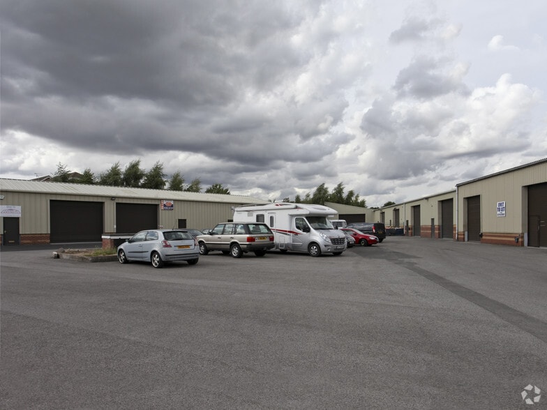 Station Rd, Doncaster to rent - Building Photo - Image 3 of 4