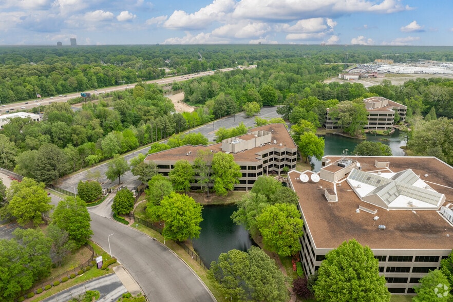2600 Thousand Oaks Blvd, Memphis, TN to rent - Aerial - Image 2 of 7