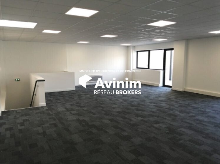 Industrial in Marignane for sale - Interior Photo - Image 3 of 4