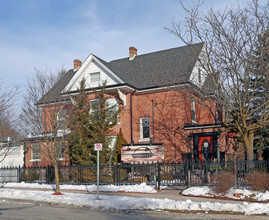 1 Way St, Whitby, ON for sale Primary Photo- Image 1 of 4