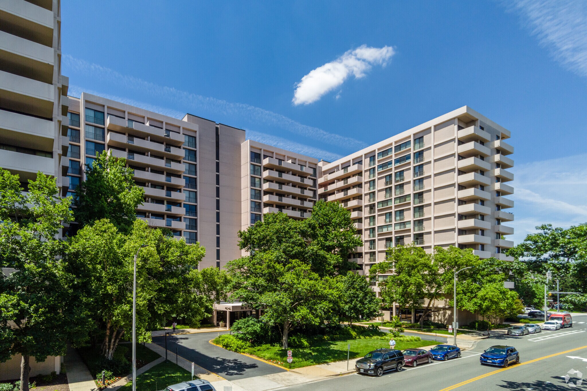 4141 N Henderson Rd, Arlington, VA to rent Building Photo- Image 1 of 6