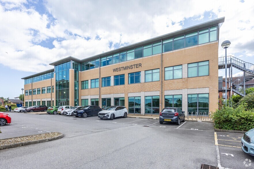 St Marks Ct, Thornaby to rent - Primary Photo - Image 1 of 42