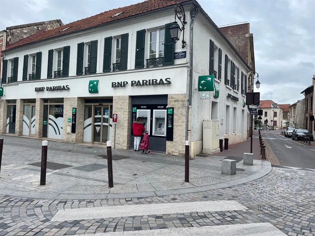 Location Commerce 320 m² - Photo 1