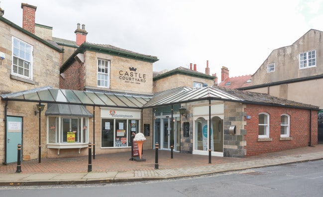 More details for Castle Courtyard, Knaresborough - Retail to Rent