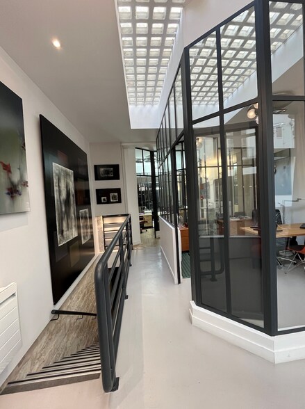 Office in Paris for sale - Building Photo - Image 2 of 7