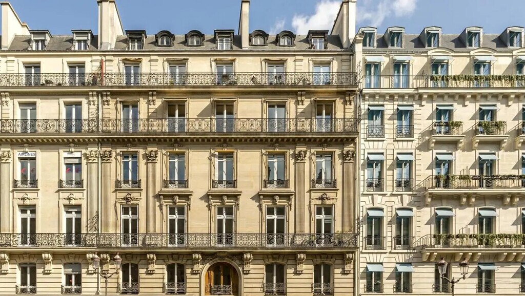 Vente Bureaux 150 m² - Photo 1