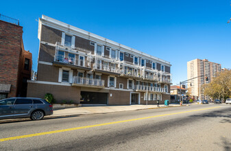 5311 Kennedy Blvd E, West New York, NJ for sale Primary Photo- Image 1 of 1