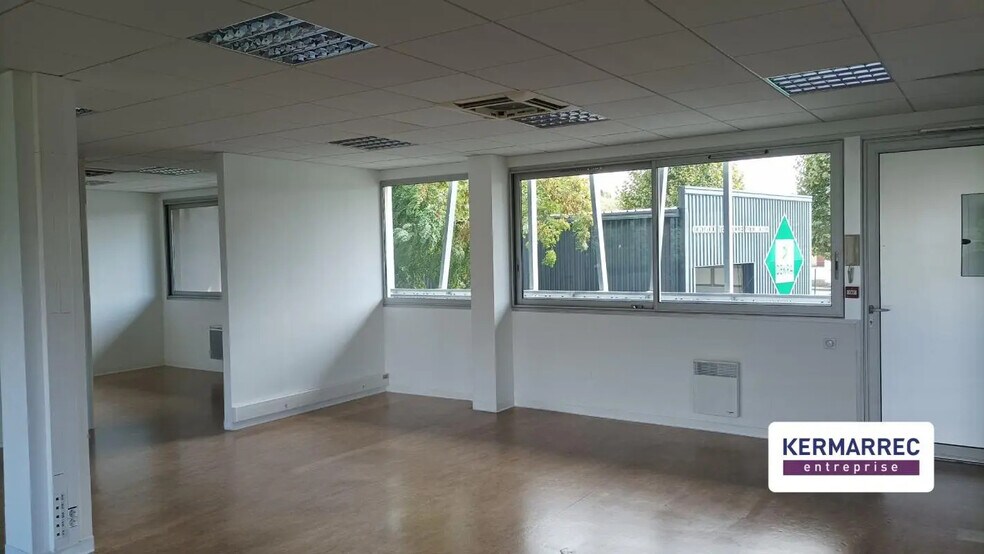 Office in Rezé to rent - Interior Photo - Image 2 of 9