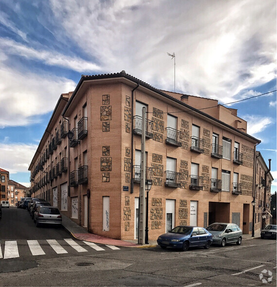 Calle Sandro Pertini, 6, Illescas, Toledo for rent - Primary Photo - Image 1 of 2