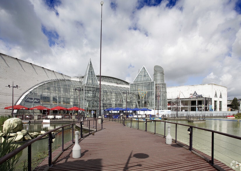 Bluewater Pky, Greenhithe for sale - Building Photo - Image 1 of 1