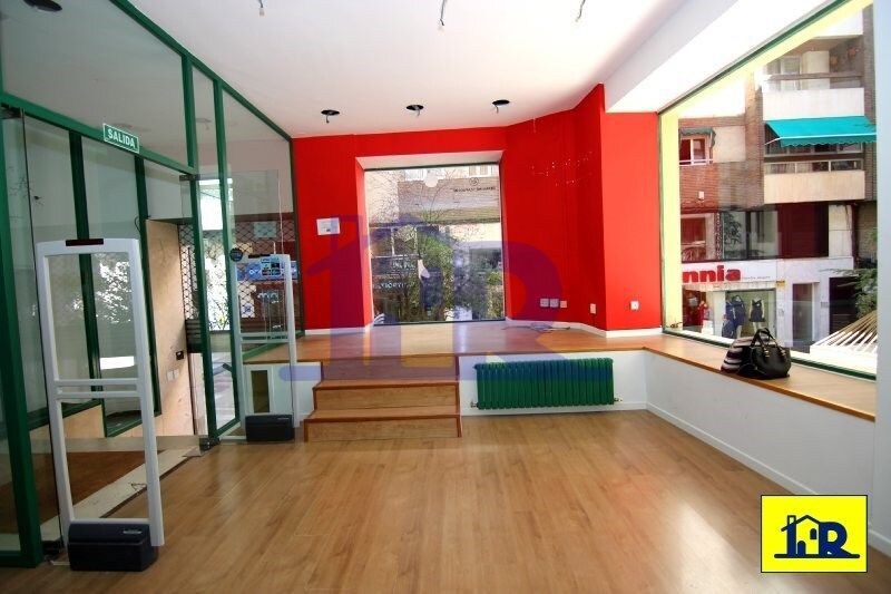 Cuenca, CUE 16002 - - - Interior Photo - Image 2 of 7