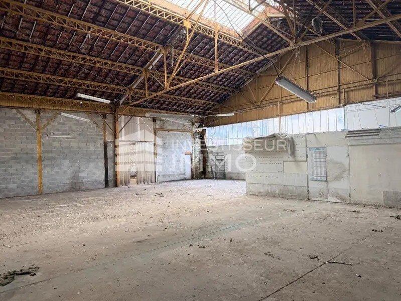 Retail in Melun for sale Interior Photo- Image 1 of 8