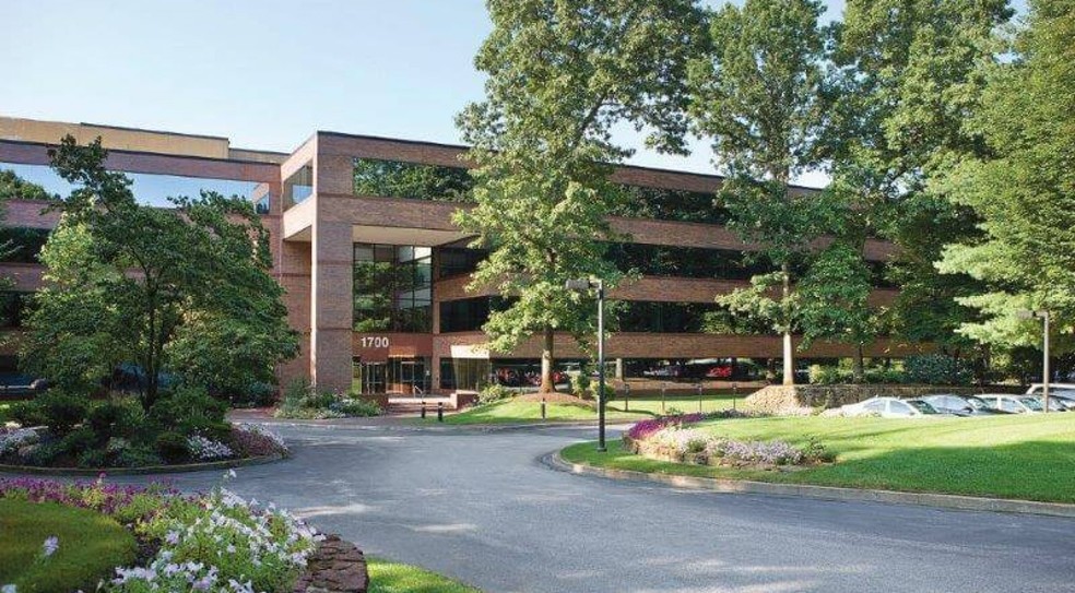 1700 West Park Dr, Westborough, MA for rent - Building Photo - Image 1 of 25