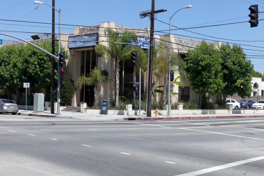 12501 Chandler Blvd, North Hollywood, CA for sale - Primary Photo - Image 1 of 1