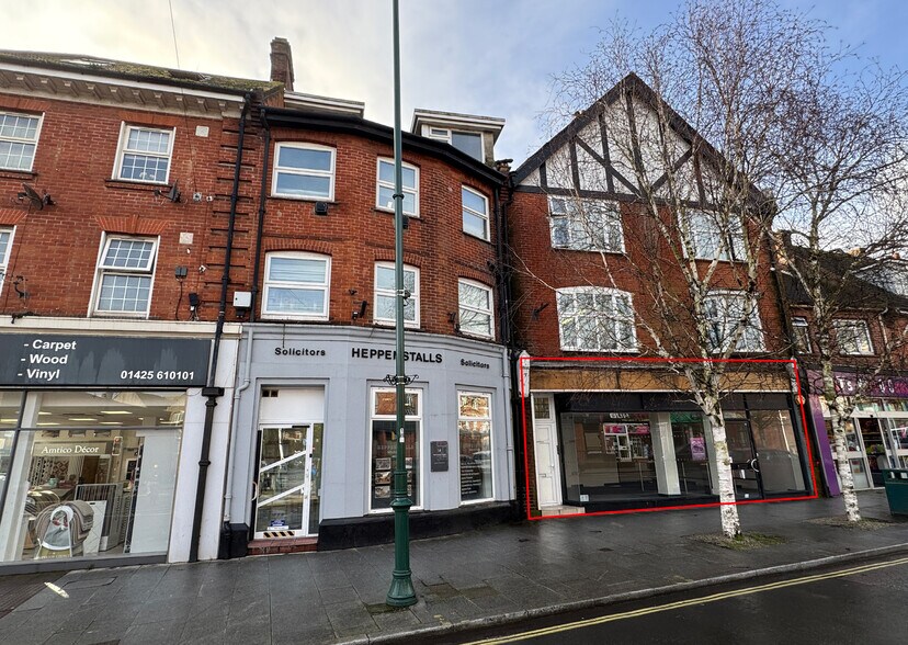 78-82 Station Rd, New Milton to rent - Building Photo - Image 1 of 1