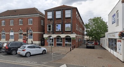 130 The Broadway, Didcot for sale Building Photo- Image 1 of 2